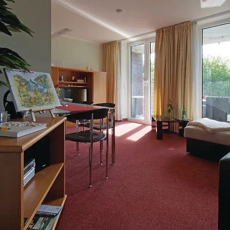Apartment Apt, 1 *