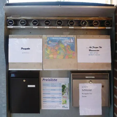 Apt, 1 Apartment *