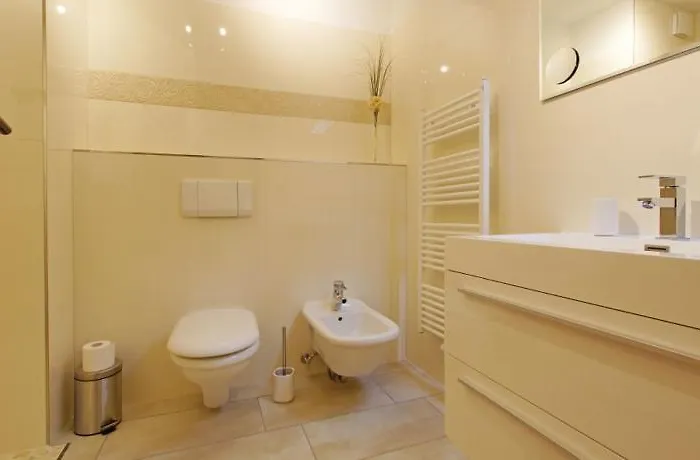 Apartment 1 *